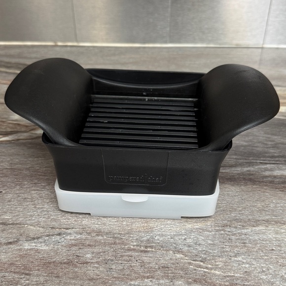 Pampered Chef Quick Slice - Picture 2 of 6